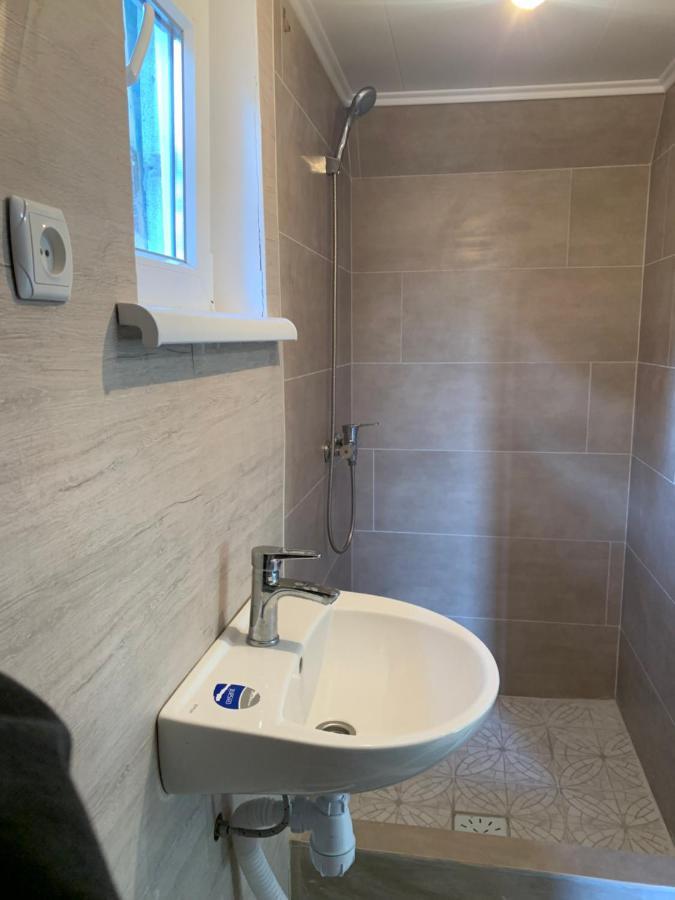 Вуличок Apartment คาเมียเนตส์-โปดิลสกี ภายนอก รูปภาพ
